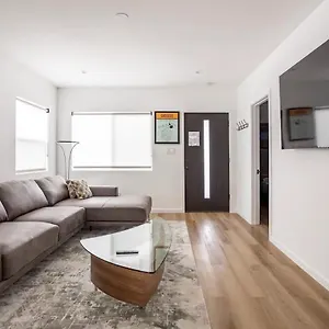 Monopoly House - Spacious 2bd 8 Min From Airport Los Angeles