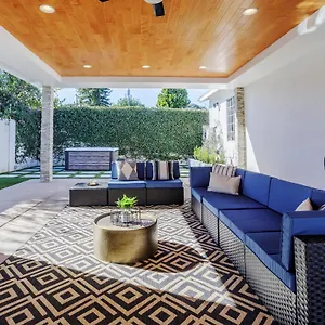 New 5 Bed W/hot Tub Close To Universal Sleeps 12 Los Angeles
